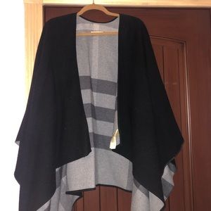 Burberry Wool cape